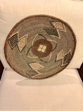 One of a Kind! NEW Woven Basket. Made by Binga people of Zambia Zimbabwe Africa